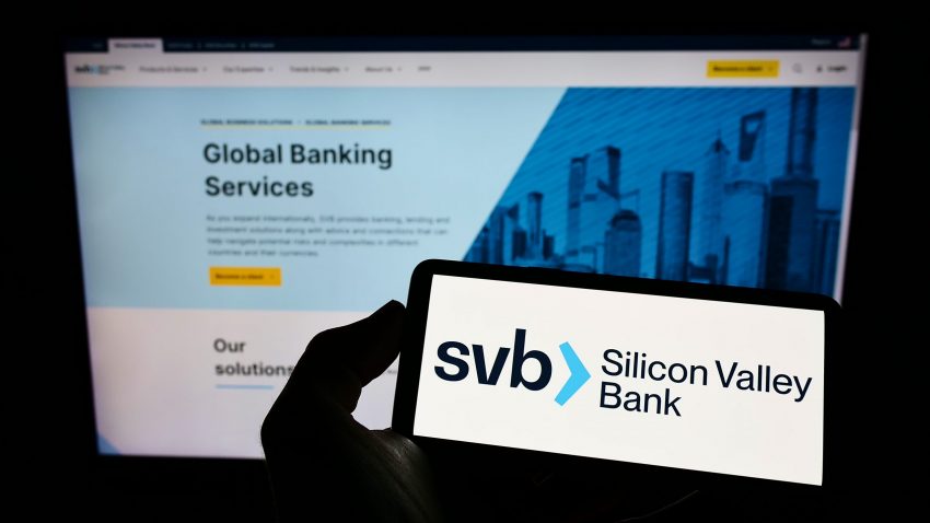 La branche britannique de SVB vendue à HSBC pour 1 livre